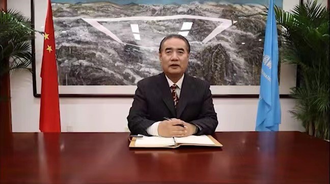 免费色情片