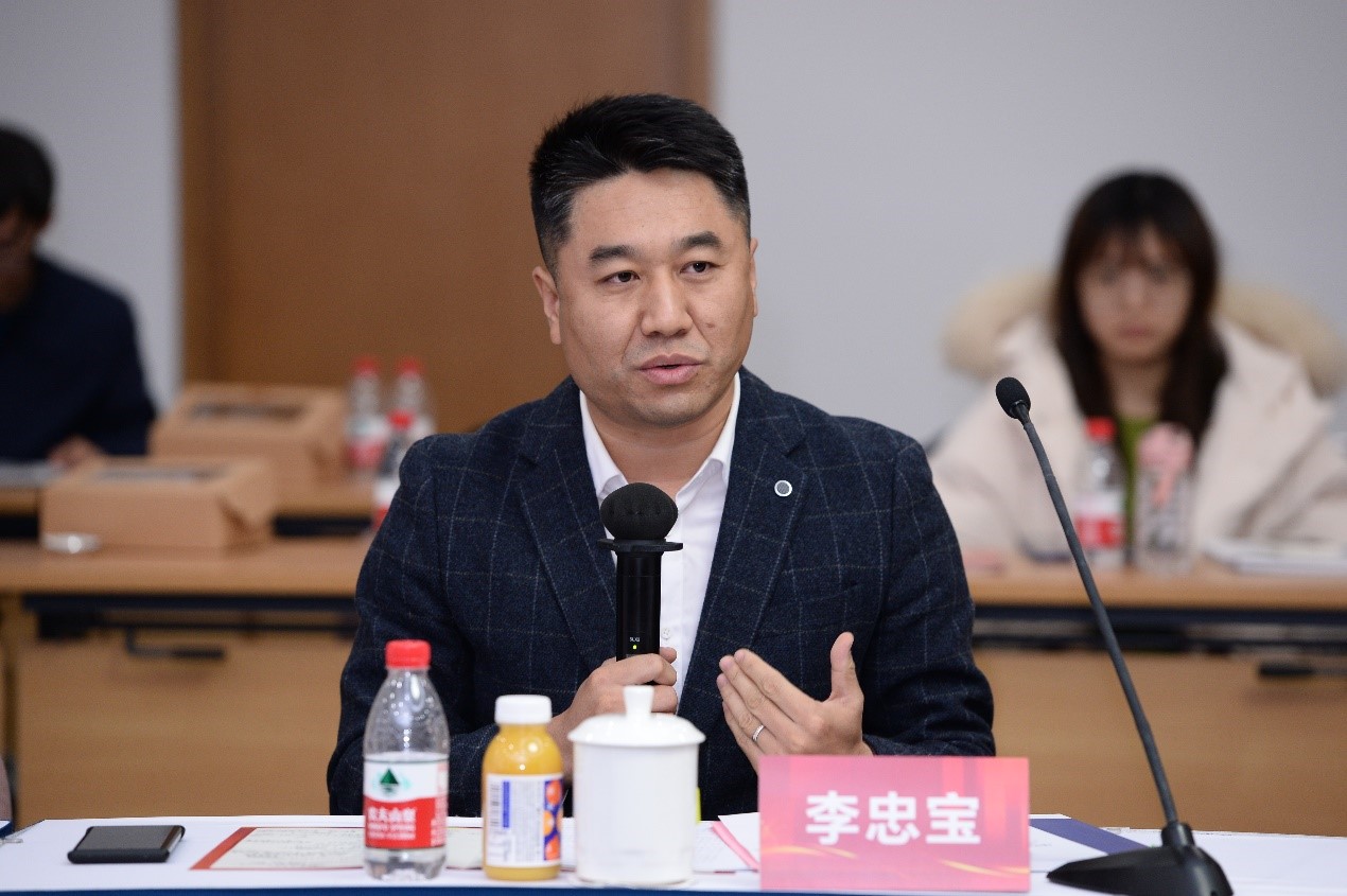免费色情片