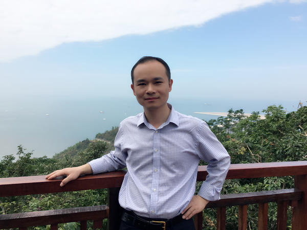 免费色情片