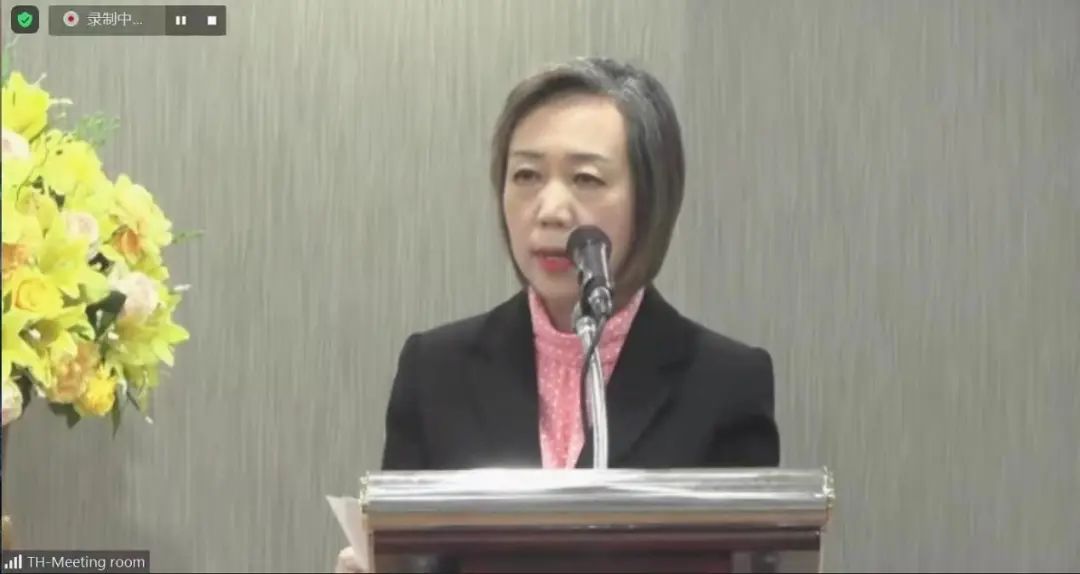 免费色情片
