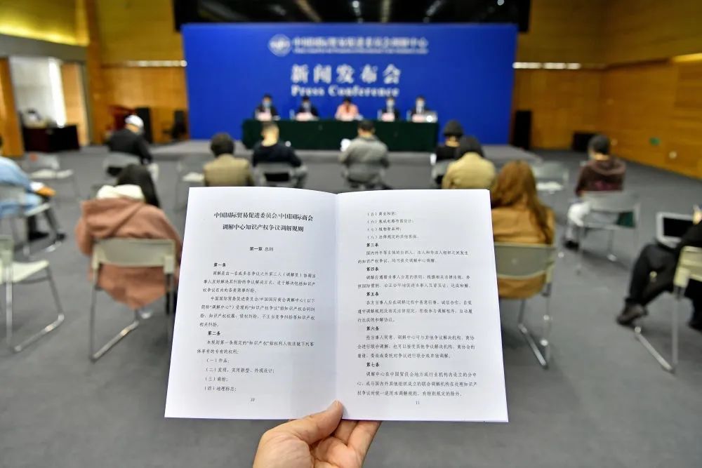 免费色情片