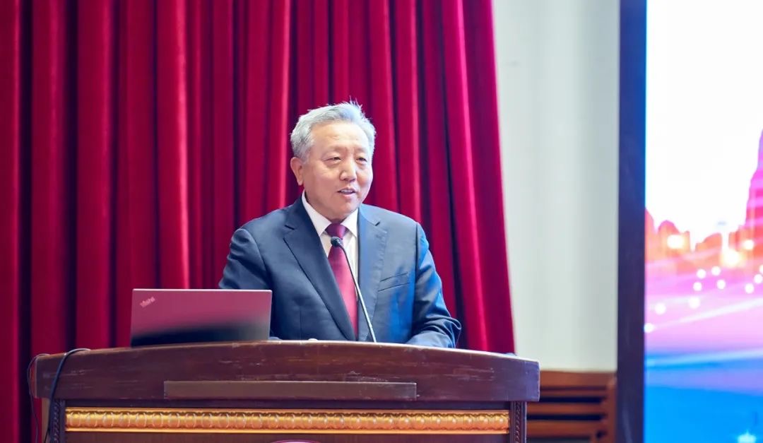 免费色情片