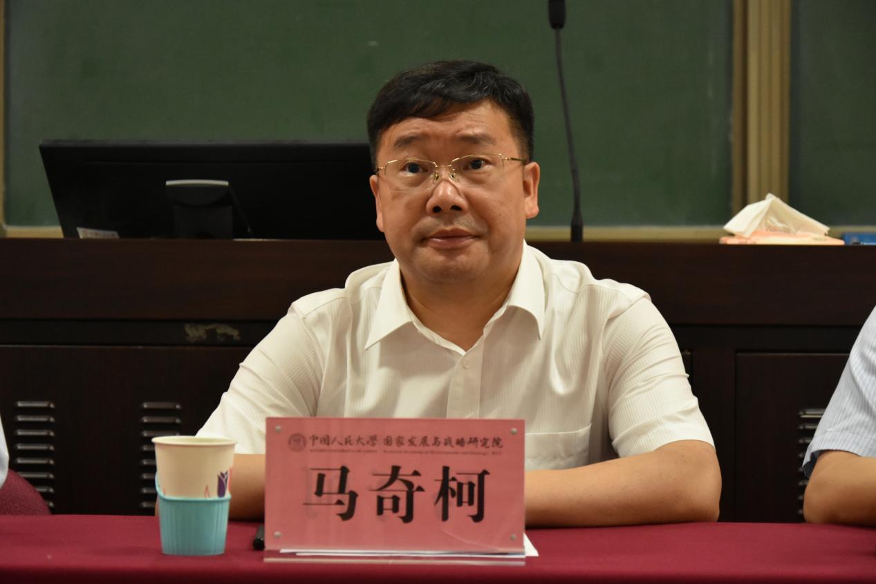 免费色情片