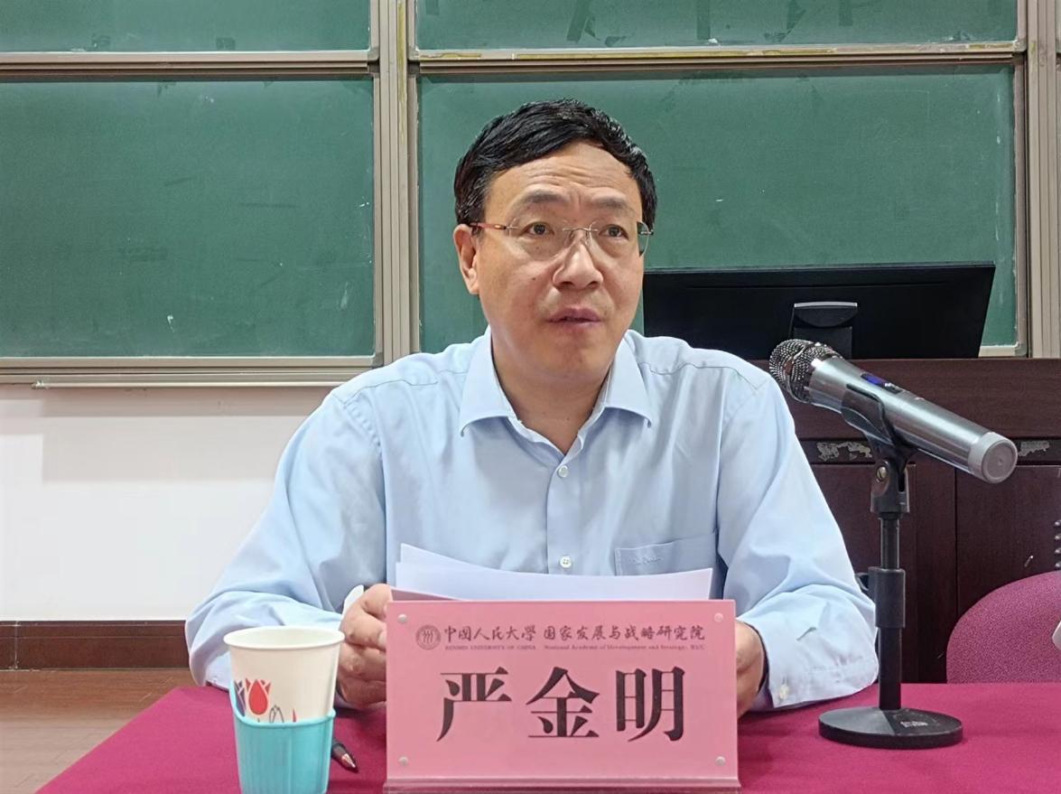 免费色情片