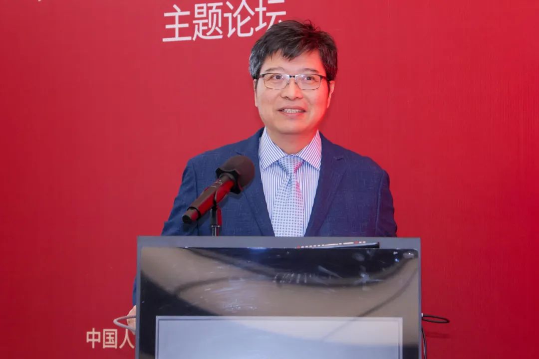 免费色情片