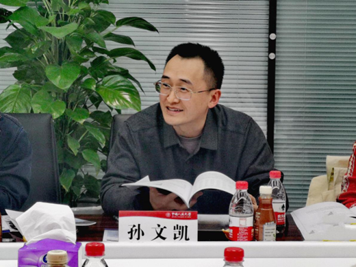 免费色情片