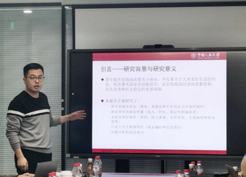免费色情片
