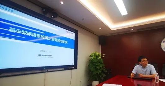 免费色情片