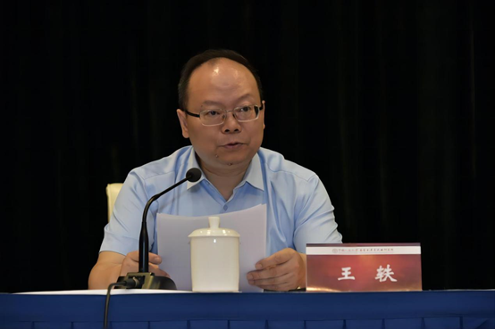 免费色情片