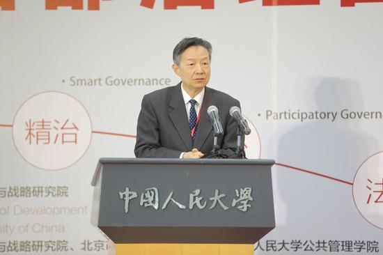 免费色情片