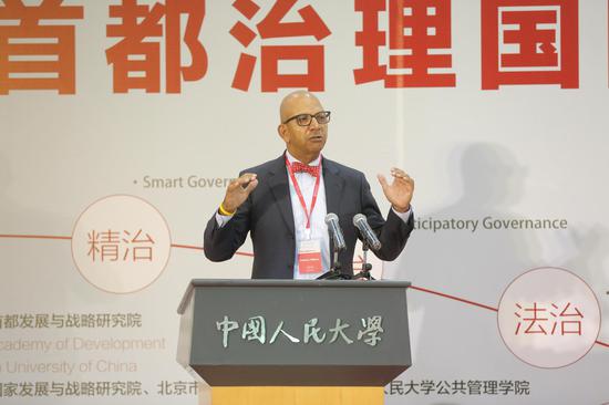 免费色情片