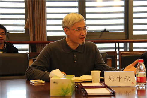 免费色情片