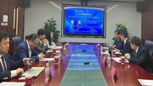 免费色情片