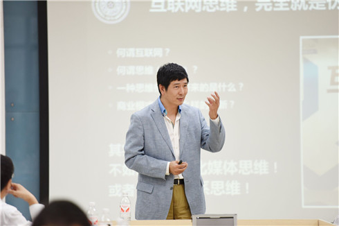 免费色情片