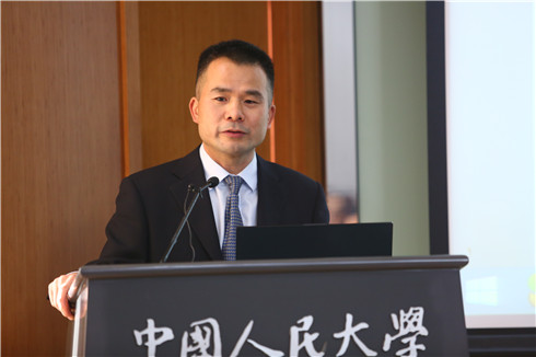 免费色情片
