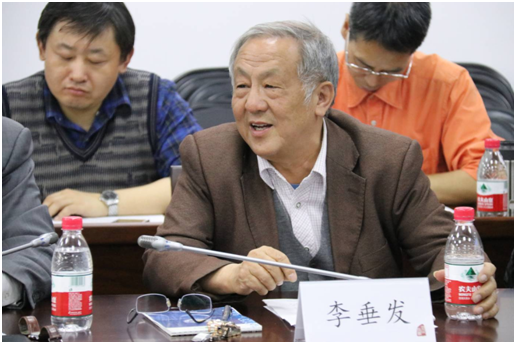 免费色情片