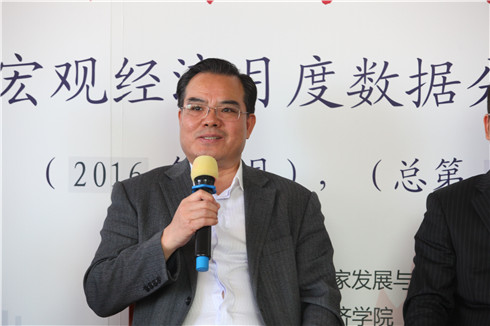 免费色情片