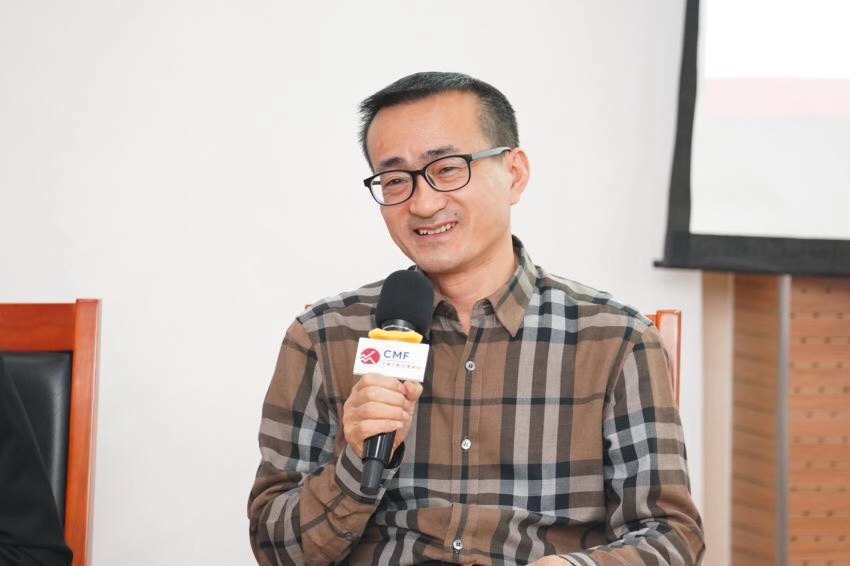 免费色情片