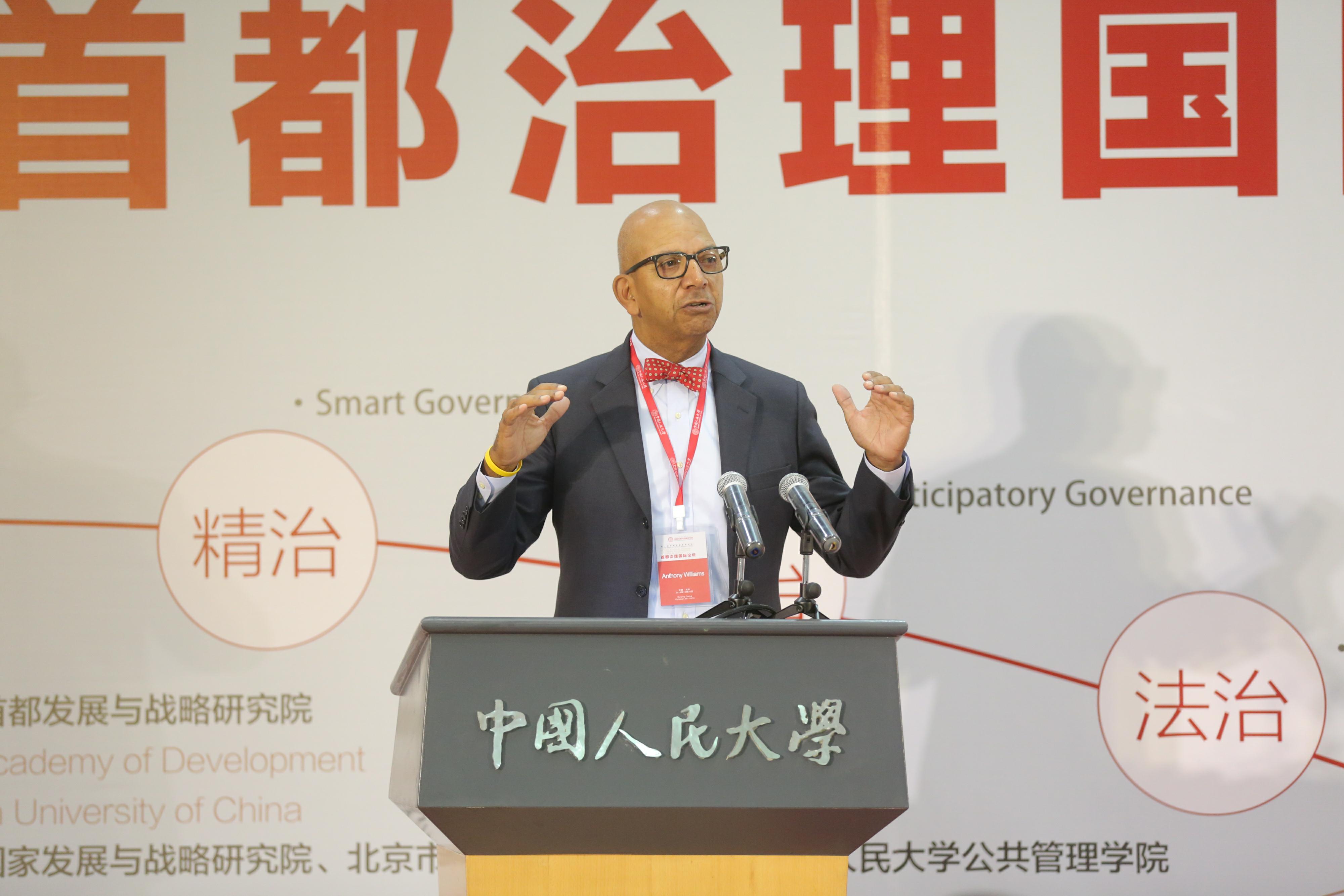 免费色情片