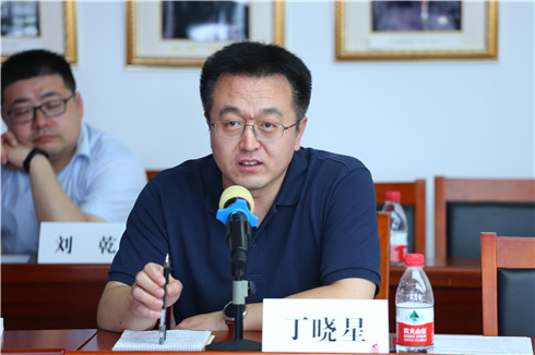 免费色情片