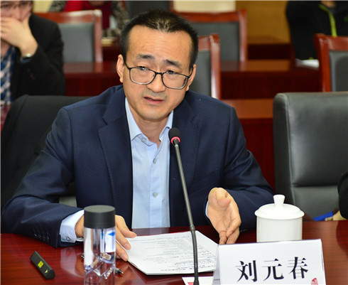 免费色情片