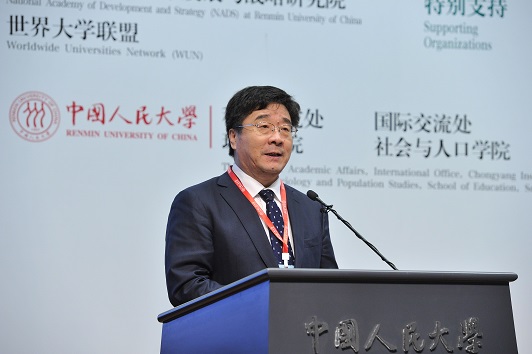 免费色情片