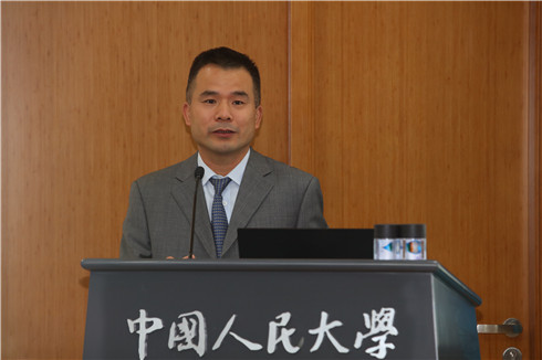 免费色情片