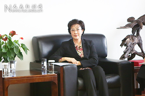 免费色情片