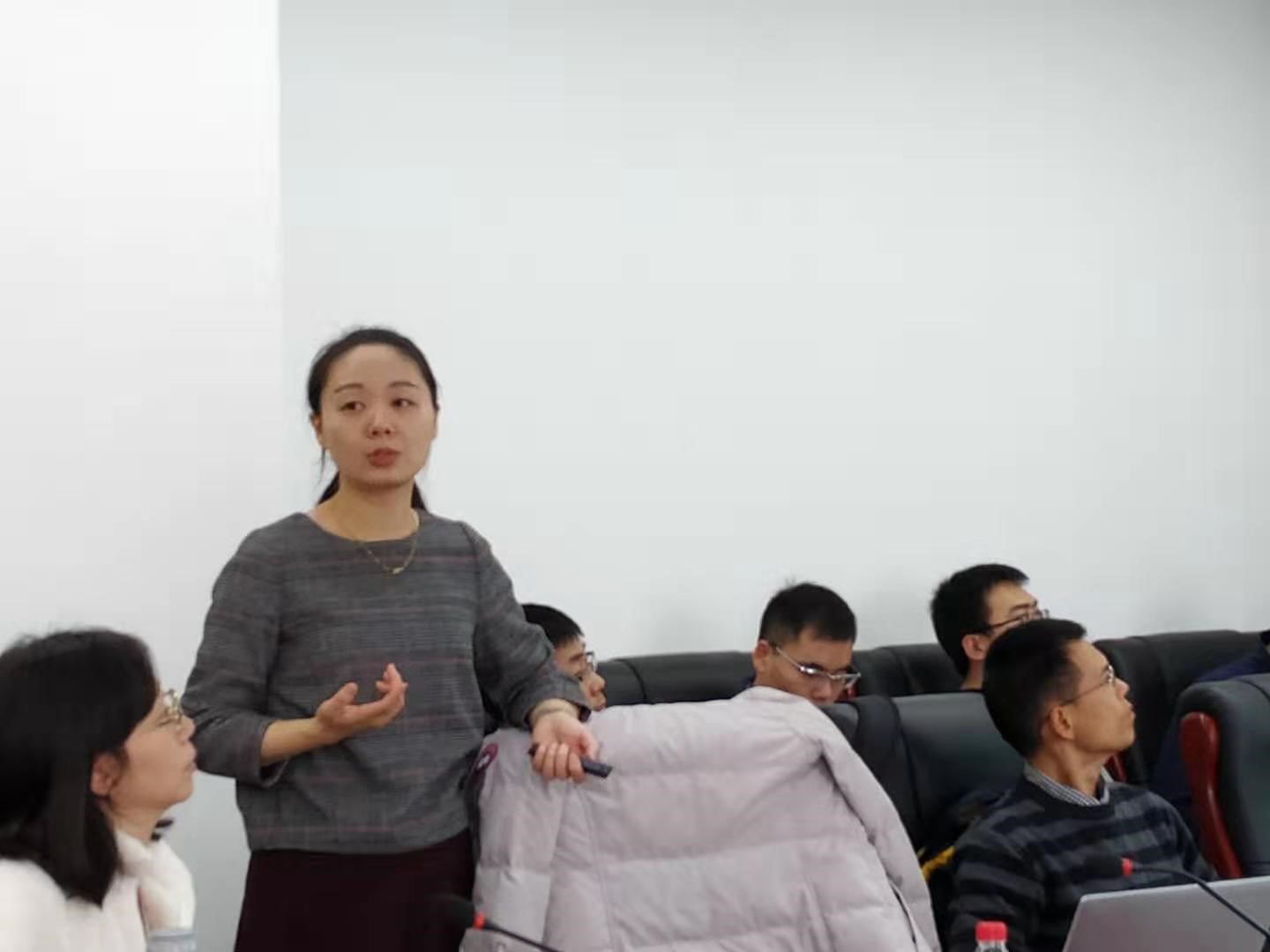 免费色情片