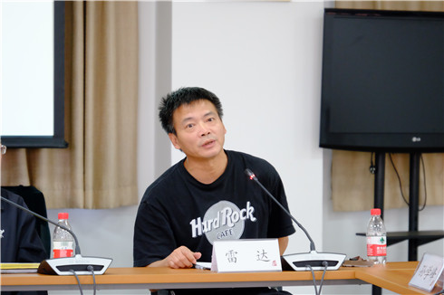 免费色情片