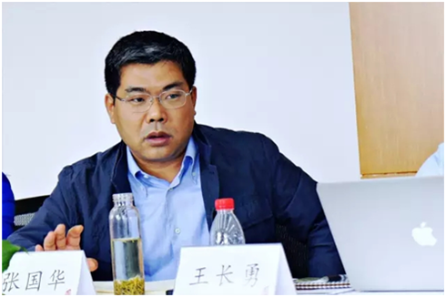 免费色情片