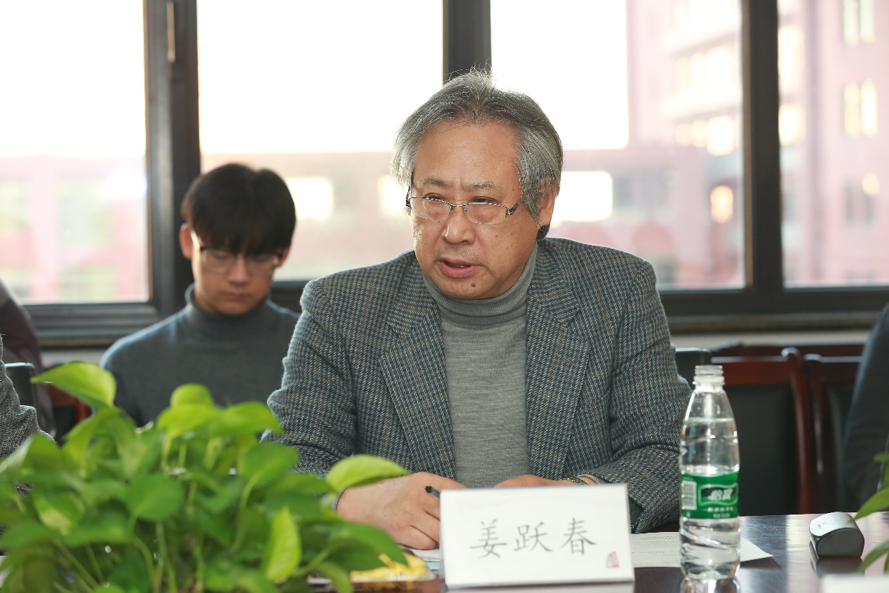免费色情片