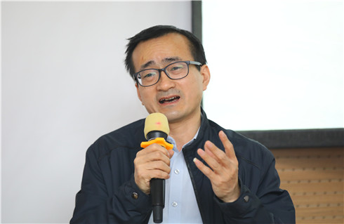 免费色情片