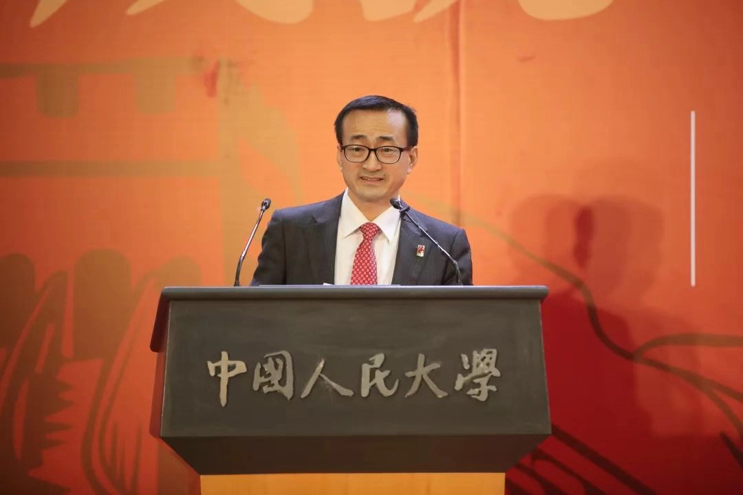 免费色情片