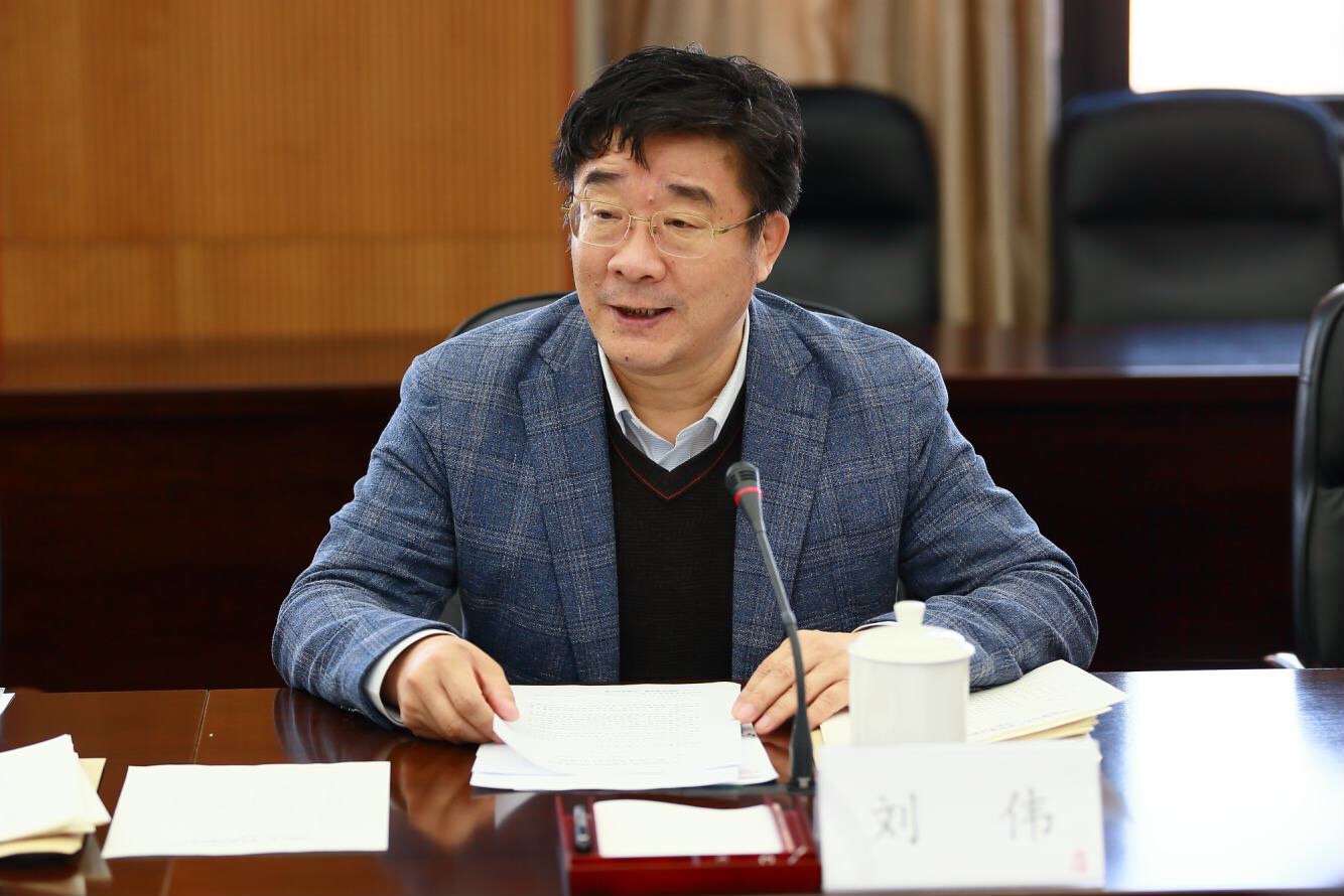 免费色情片