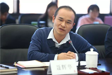 免费色情片