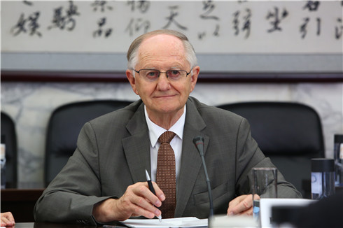 免费色情片