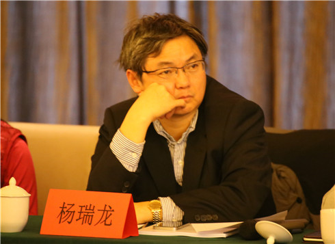 免费色情片