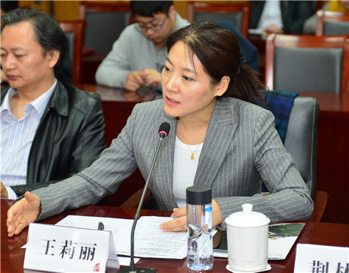 免费色情片