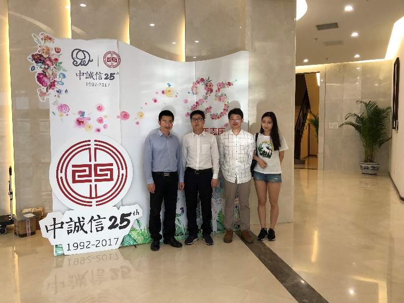 免费色情片