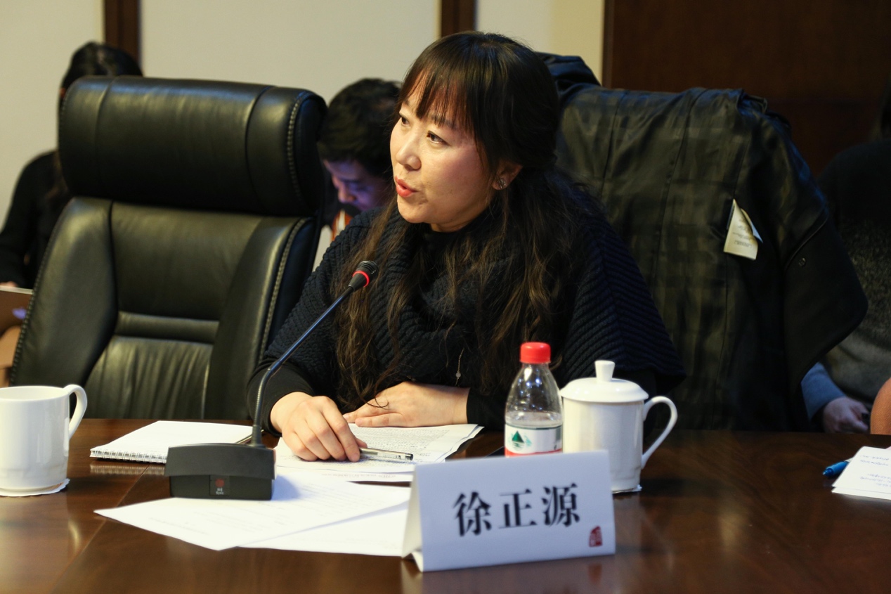 免费色情片